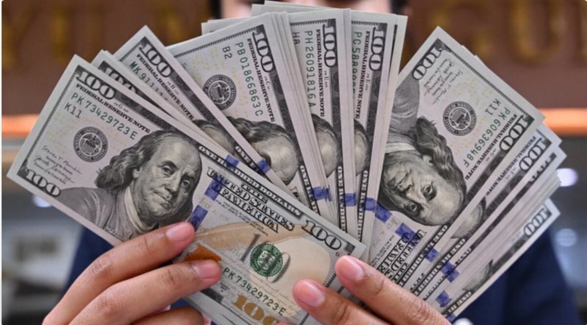 قیمت دلار 6 آبان 1404؛ نوسان در محدوده 107 هزار تومان