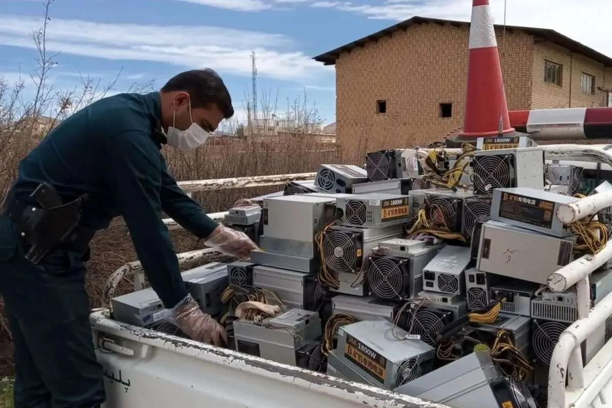 وزارت نیرو: ماینرهای غیرمجاز کشف و به مراجع قضایی معرفی شدند (فیلم)