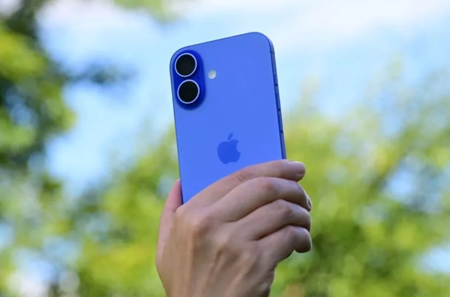 اپل برای فرار از تعرفه‌های ترامپ پنج هواپیما آیفون از هند و چین به آمریکا برد