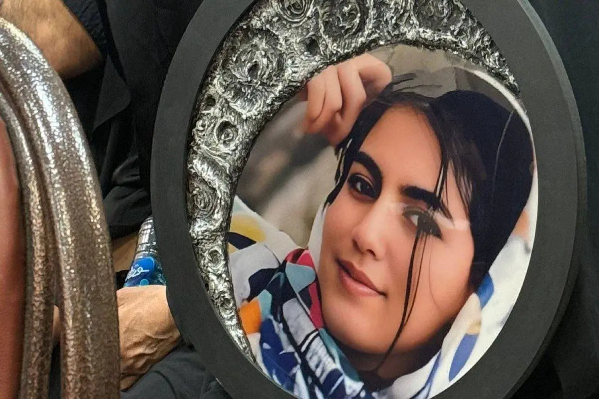 درخواست مادر الهه حسین‌نژاد: قاتل الهه را در ملاعام اعدام کنید