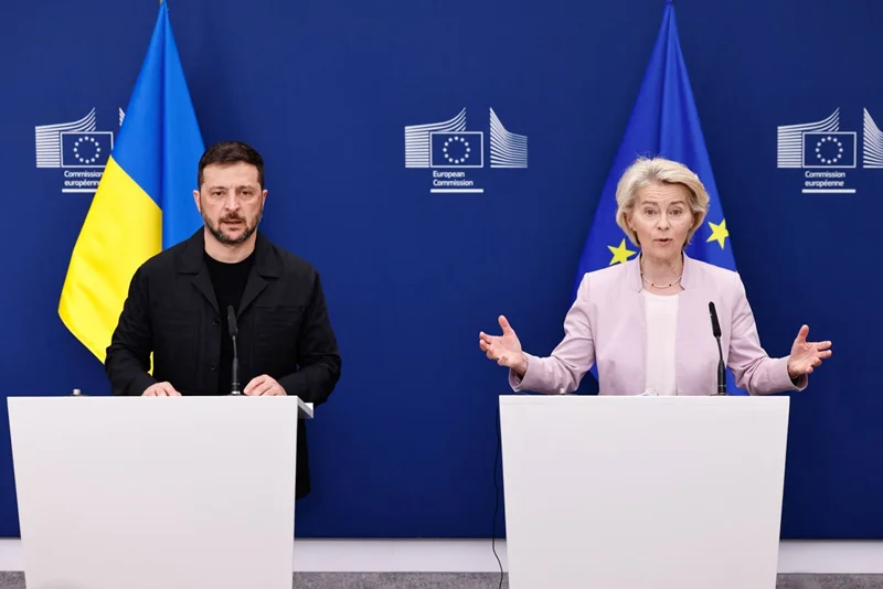 ولودیمیر زلنسکی در آستانۀ سفر به واشنگتن: صلح تحت فشار تسلیحات غیرممکن است