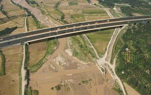 عبور آزادراه قائمشهر به ساری از محوطه باستانی