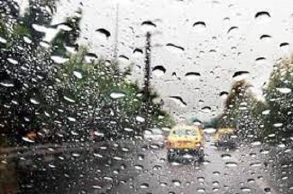 بارش پراکنده باران در جاده‌های ۵ استان کشور