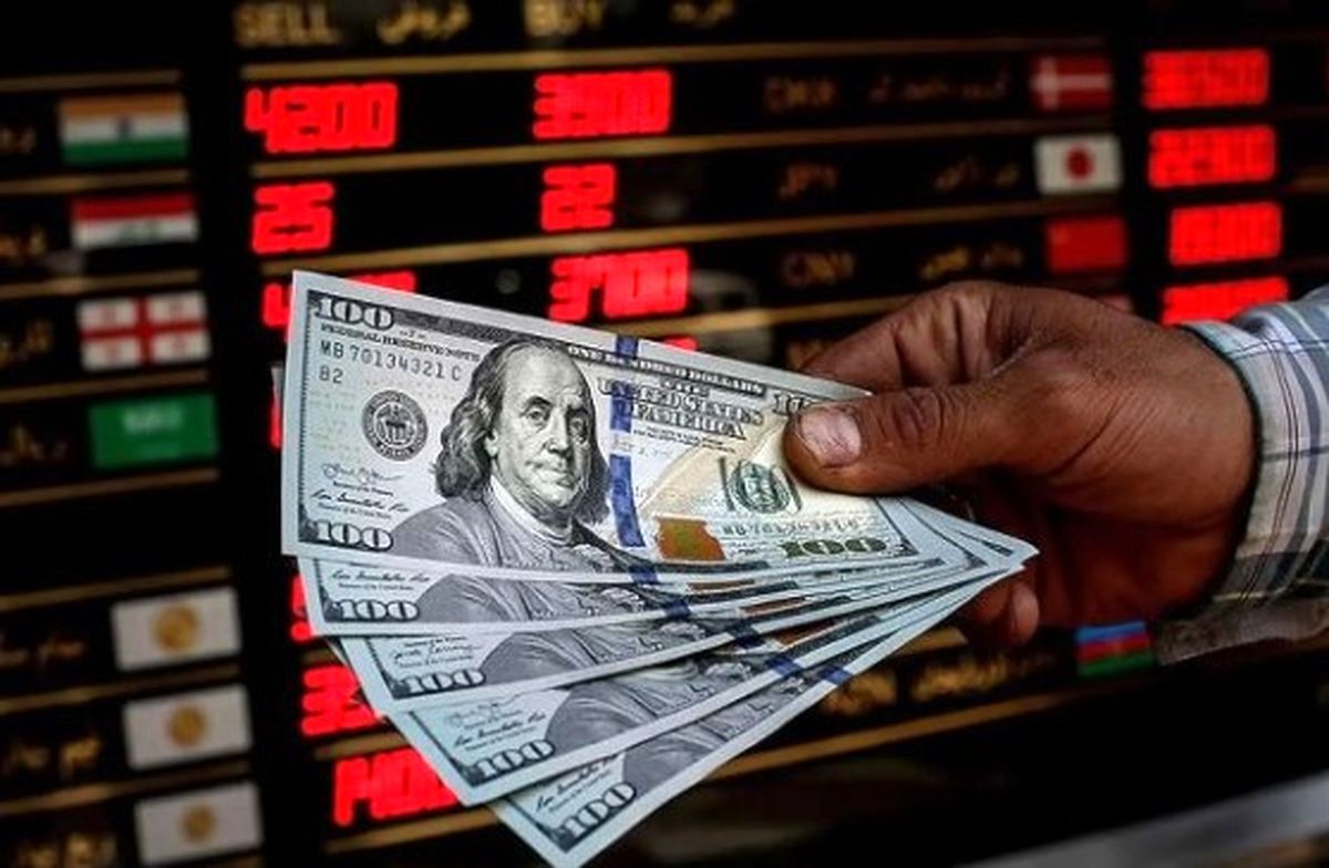 قیمت دلار در بازار آزاد و رسمی