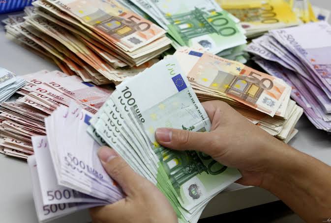 اسکناس‌های یورو تغییر می‌کنند؛ بانک مرکزی اروپا از طراحی جدید رونمایی می‌کند