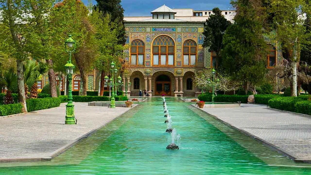 فرونشست در کمین کاخ گلستان؟