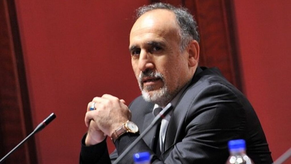 معاون ارزی اسبق بانک مرکزی: اهداف اقتصادی را فدای موضوعات سیاسی نکنیم