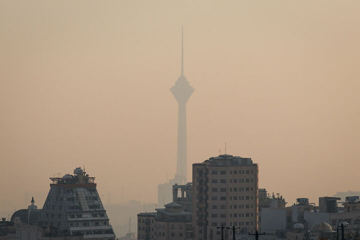 تهران در صدر آلوده‌ترین شهرهای جهان؛ ۱۲ روز هوای قرمز در پایتخت