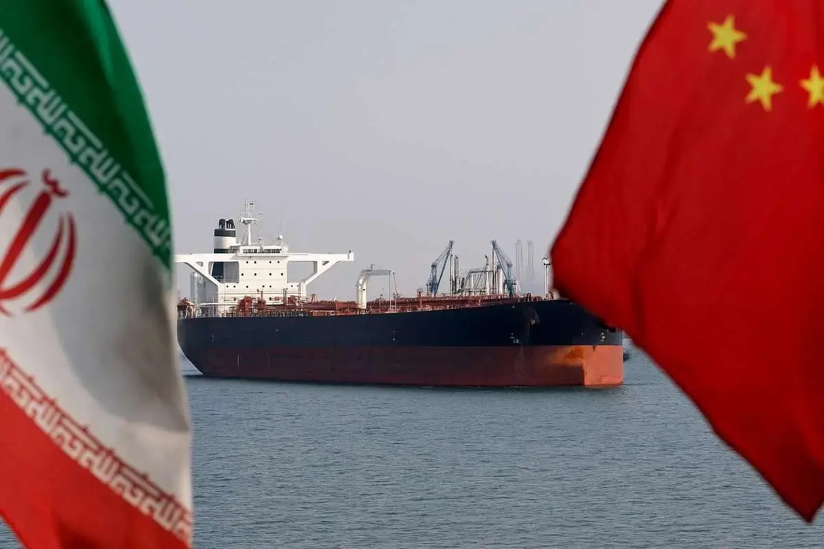 کیهان: چینی ها در خرید نفت ایران، مکانیسم ماشه را دور می زنند