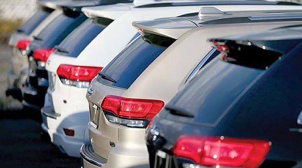 مشکلی برای واردات خودرو نداریم