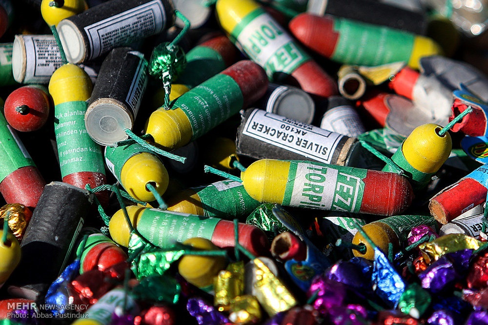 ممنوعیت فروش مواد محترقه در واحدهای صنفی؛ پلیس به مردم هشدار داد