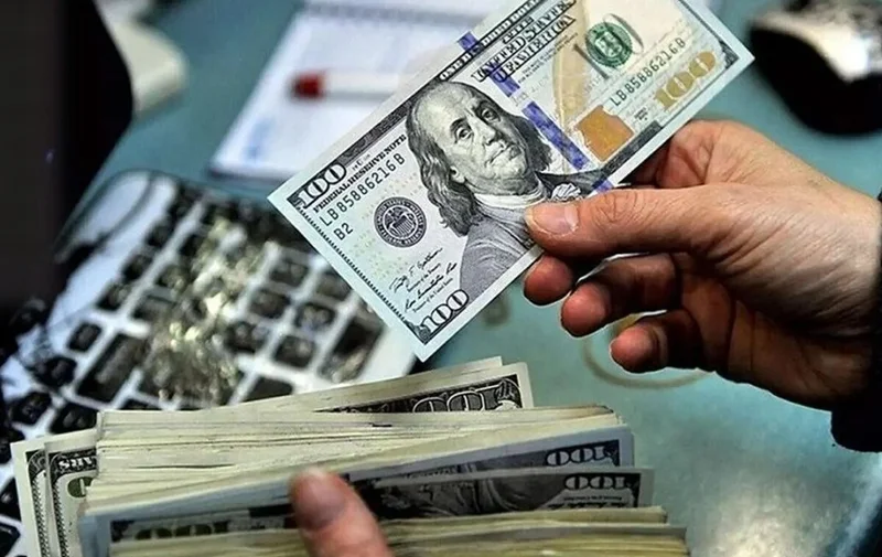 قیمت دلار 16 مهر 1404؛ نرخ ارز آزاد از مرز ۱۱۶ هزار تومان عبور کرد