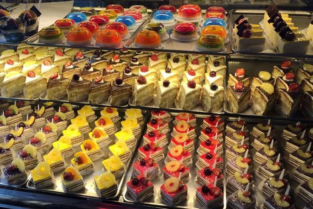 افزایش قیمت مواد اولیه و افت تقاضای شیرینی در شب یلدا