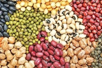 جدول قیمت کالاهای اساسی؛ هر کیلو لوبیا چیتی به بیش از نیم میلیون تومان رسید