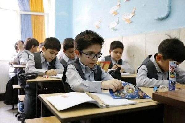 یادداشت هفته| دکتر مهدی کریمی تفرشی: چالش‌ها و دغدغه‌های خانواده‌ها در سال تحصیلی جدید