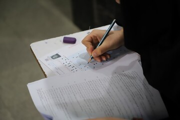 اعلام نتایج آزمون کتبی کارشناسی رسمی سال ۱۴۰۴ مرکز وکلا