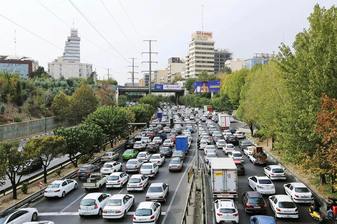 ممنوعیت تردد خودروهای پلاک زوج در تهران تا ساعت ۲۰:۳۰