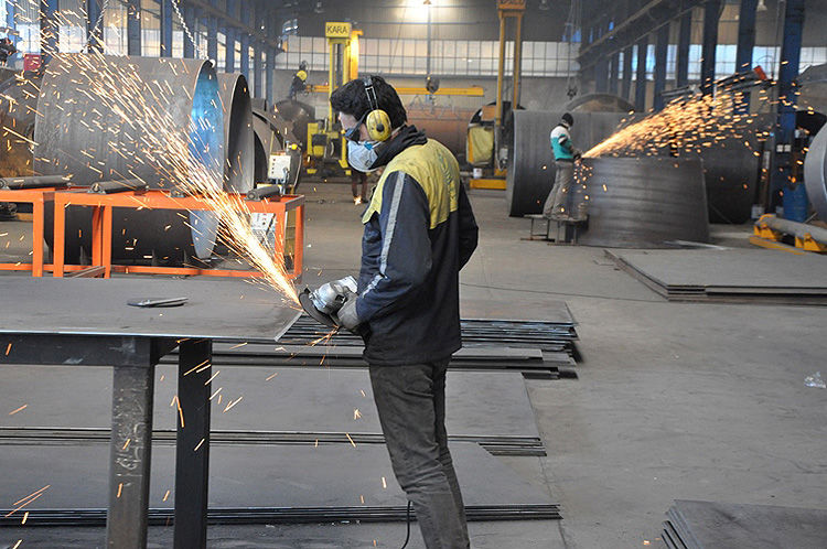 تولید و صنعت؛ در رکود و تنگنا