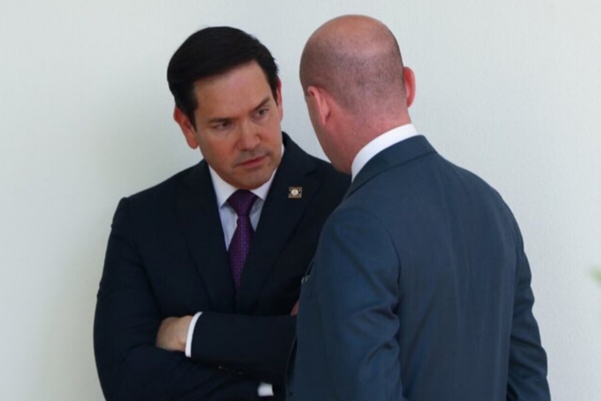 تاکید واشنگتن و پاریس بر ممانعت از دستیابی ایران به سلاح هسته ای