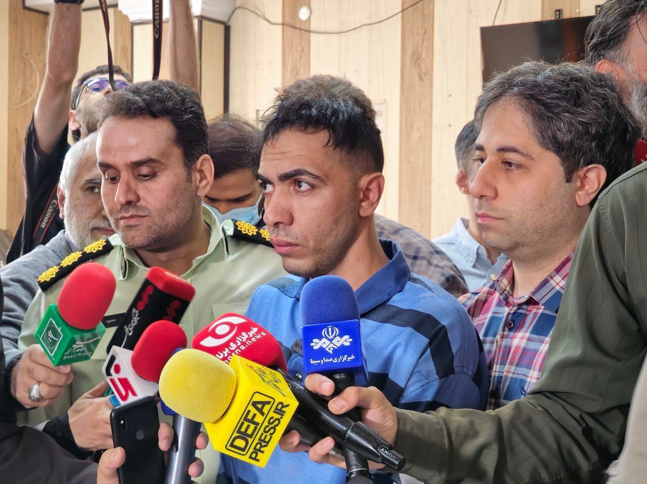 بازداشت آزارگر کودکان در تهران؛ لباس مبدل شهرداری و بیسیم برای فریب قربانیان