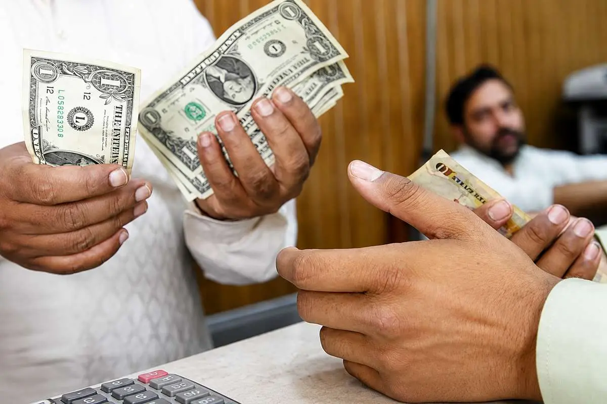 دلار ۱۹۲ هزار تومانی شد؛ قیمت دلار امروز ۷ مرداد ۱۴۰۵
