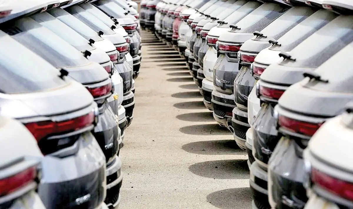 بازار پُرسروصدای خودرو در یک نگاه