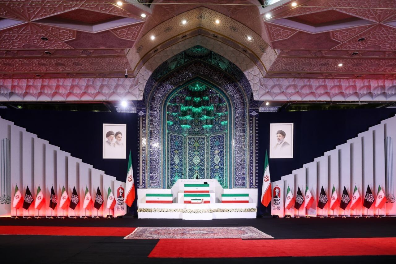 عظمت ایران در میدان سوگ و خشم