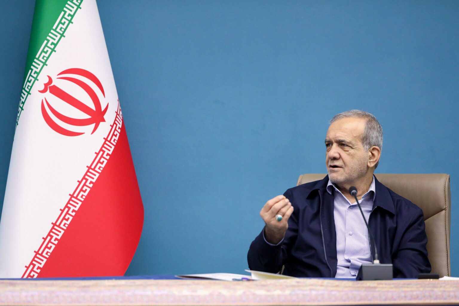 دولت را کوچک می‌کنیم