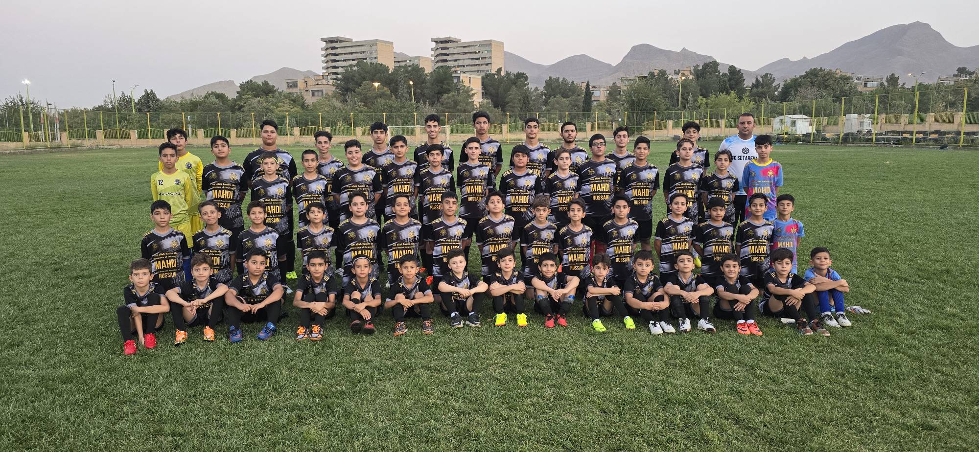 منتخب ستاره های فولادشهر؛  همگامی ورزش حرفه‌ای با اخلاق پهلوانی و مطالبه‌گری اجتماعی