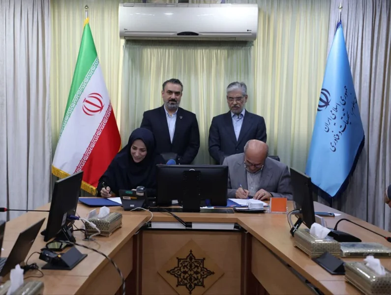 بیمه تلفن همراه و لپتاپ برای دانشجویان از نیمه دوم فروردین اجرایی میشود