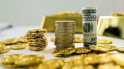 افزایش قیمت طلا، سکه و دلار در بازار امروز شنبه ۱۰ خرداد ۱۴۰۴